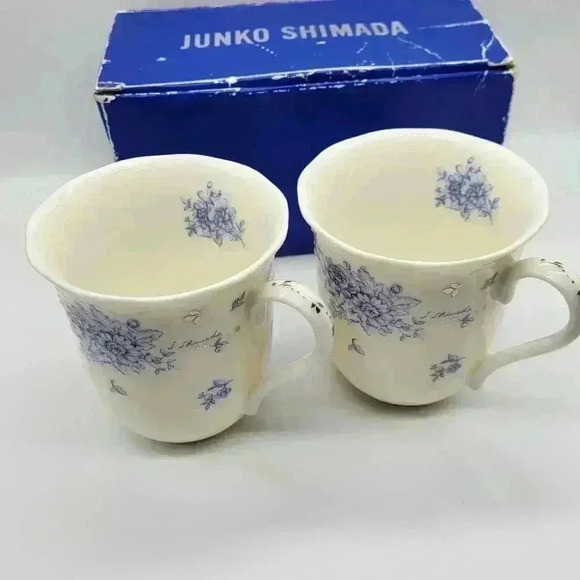 NEW Set of 2 JUNKO SHIMADA Coffee Mug Blue & White Floral Silver Leaf Signed - Picture 11 of 11